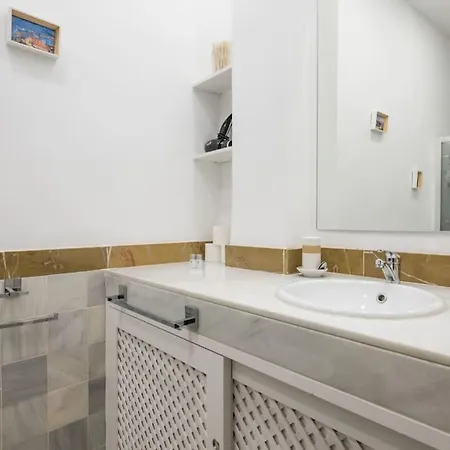 Spacious Loft In The Historic Center شقة مالقة