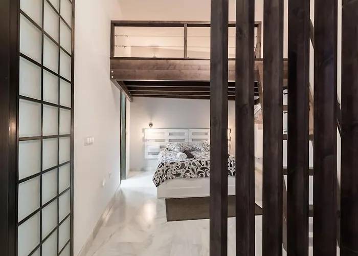 Spacious Loft In The Historic Center شقة مالقة